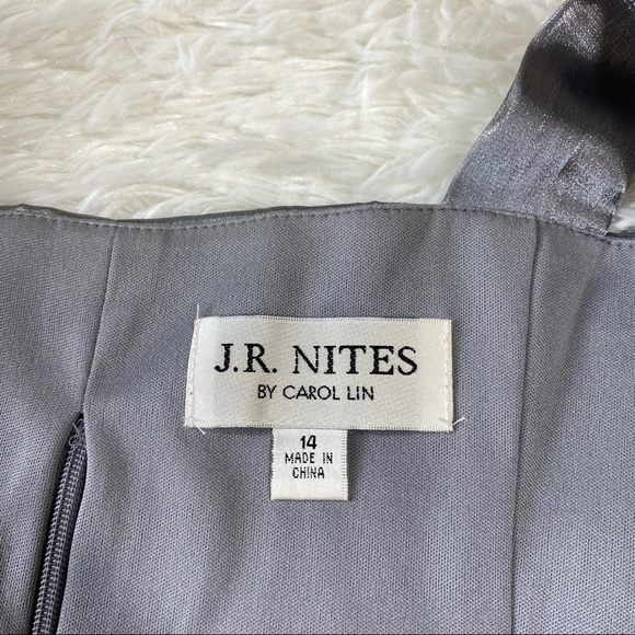 JR Nites By Carol Lin Sleeveless Formal Blouse - Picture 6 of 7